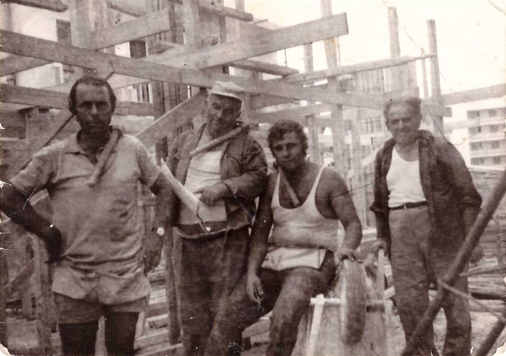 φωτογραφία τους jpmixaniki